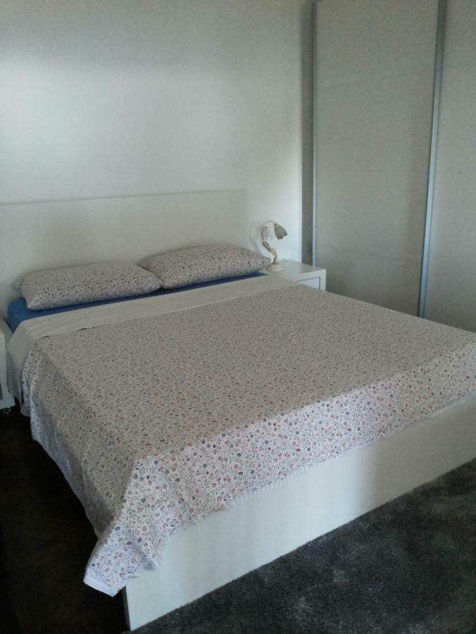 Ines, Cozy, Stunning View, Parking, Pet Friendly Apartman
