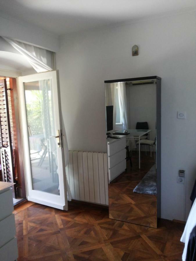 Ines, Cozy, Stunning View, Parking, Pet Friendly Opatija