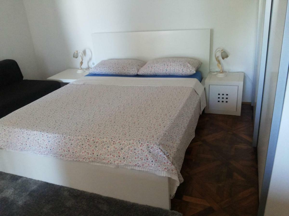 Ines, Cozy, Stunning View, Parking, Pet Friendly Opatija