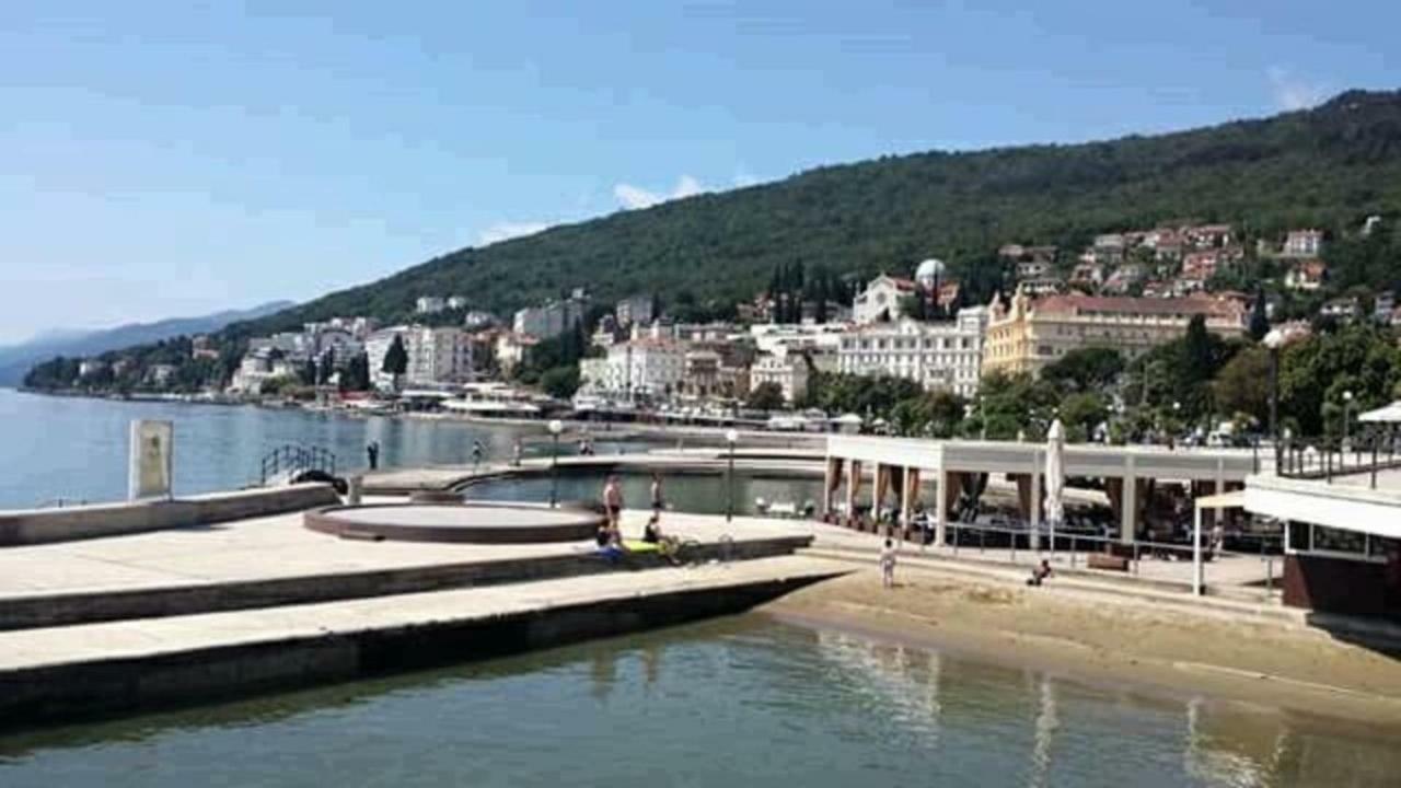 Apartman Ines, Cozy, Stunning View, Parking, Pet Friendly Opatija